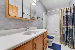 830 Devonshire Rd, Stoughton, WI 53589 - Photo 11