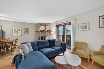 14 Maple Wood Lane #18, Madison, WI 53704 - Photo 3