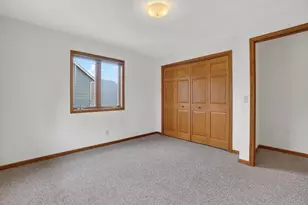 224 Deer Ridge Dr, West Bend, WI 53095 - Photo 29
