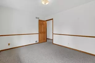 224 Deer Ridge Dr, West Bend, WI 53095 - Photo 27