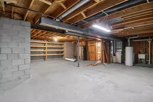 224 Deer Ridge Dr, West Bend, WI 53095 - Photo 35