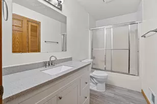 224 Deer Ridge Dr, West Bend, WI 53095 - Photo 31