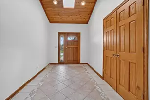 224 Deer Ridge Dr, West Bend, WI 53095 - Photo 9