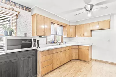 612 Roosevelt Street, Fort Atkinson, WI 53538 - Photo 11