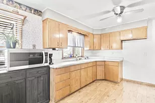 612 Roosevelt St, Fort Atkinson, WI 53538 - Photo 11