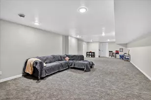 108 E 4th St, Mazomanie, WI 53560 - Photo 35