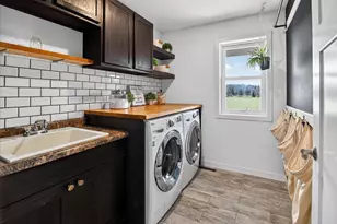 108 E 4th St, Mazomanie, WI 53560 - Photo 29