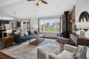 108 E 4th St, Mazomanie, WI 53560 - Photo 5