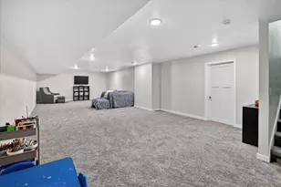 108 E 4th St, Mazomanie, WI 53560 - Photo 33