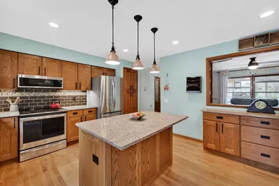 502 Nichols Road, Monona, WI 53716 - Photo 7