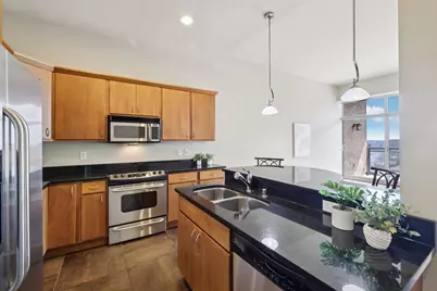 625 N Segoe Road #809, Madison, WI 53705 - Photo 7