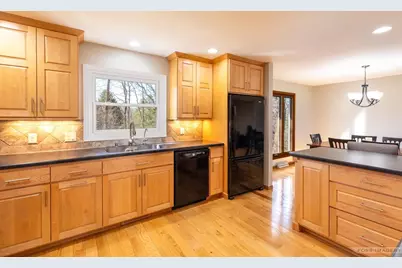 4930 Hickory Trail, Middleton, WI 53562 - Photo 11