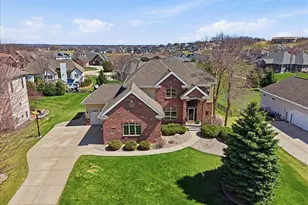 656 Rinpoche Ln, Oregon, WI 53575 - Photo 5