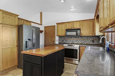 3303 Tennyson Drive, Janesville, WI 53548 - Photo 7