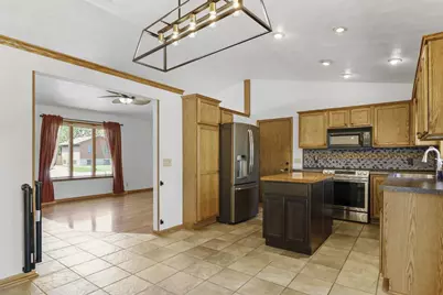 3303 Tennyson Drive, Janesville, WI 53548 - Photo 9