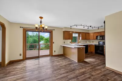 422 Oakwood Drive, Oregon, WI 53575 - Photo 9