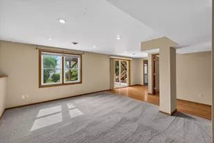 422 Oakwood Dr, Oregon, WI 53575 - Photo 39
