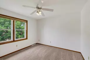 422 Oakwood Dr, Oregon, WI 53575 - Photo 31