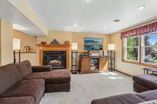 422 Oakwood Dr, Oregon, WI 53575 - Photo 35