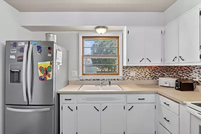 5 S Lexington Drive, Janesville, WI 53545 - Photo 13