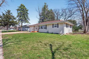 5 S Lexington Dr, Janesville, WI 53545 - Photo 5