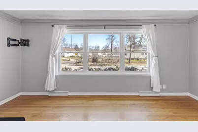 3701 Sargent Street, Madison, WI 53714 - Photo 9