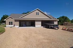 539 Spring St, Spring Green, WI 53588 - Photo 5