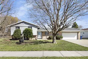 2508 Rockport Rd, Janesville, WI 53548 - Photo 1