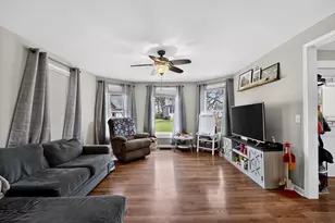 1213 21st Ave, Monroe, WI 53566 - Photo 9