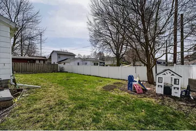 1213 21st Avenue, Monroe, WI 53566 - Photo 37