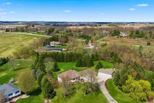 2145 Davis Hills Dr, Verona, WI 53593 - Photo 73