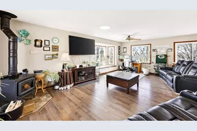 2934 County Rd W, Deerfield, WI 53531 - Photo 5