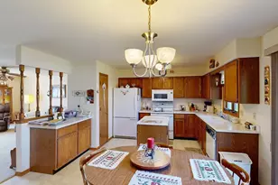 1321 Jamesway, Fort Atkinson, WI 53538 - Photo 5