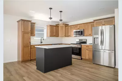 2060 Leopold Way, Sun Prairie, WI 53590 - Photo 5