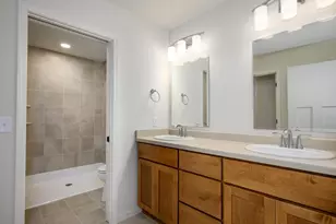 2060 Leopold Way, Sun Prairie, WI 53590 - Photo 9