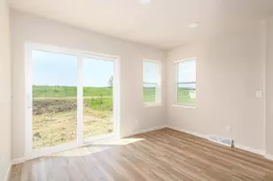 5299 Athlone Rd, Fitchburg, WI 53711 - Photo 5