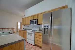 602 E Madison Ave, Milton, WI 53563 - Photo 7