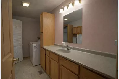 602 E Madison Avenue #19, Milton, WI 53563 - Photo 5