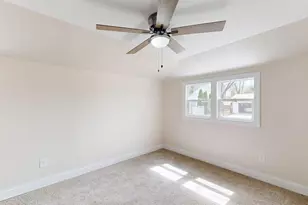 1222 S 7th St, Prairie Du Chien, WI 53821 - Photo 9