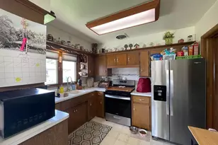 W240N6291 Maple Ave, Sussex, WI 53089 - Photo 9