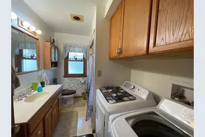 W240N6291 Maple Avenue, Sussex, WI 53089 - Photo 13