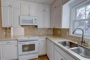 506 Holly Ave, Madison, WI 53711 - Photo 15