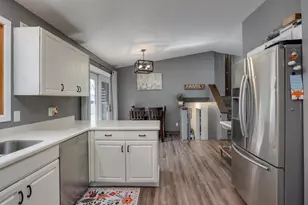 4709 Hamlet Pl, Madison, WI 53714 - Photo 9