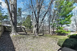 2502 Janie Ln, Madison, WI 53711 - Photo 5