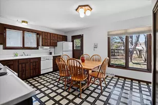 2502 Janie Ln, Madison, WI 53711 - Photo 13