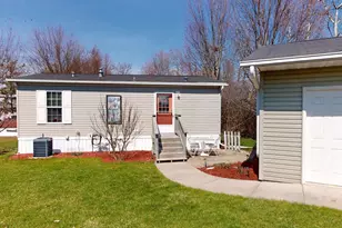 897 E Lake St, Lake Mills, WI 53551 - Photo 19