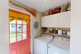 897 E Lake St, Lake Mills, WI 53551 - Photo 7