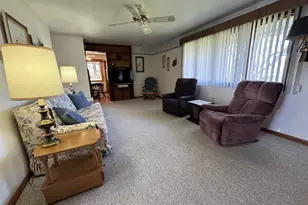 1964 Masters St, Beloit, WI 53511 - Photo 7