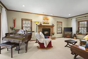 1606 Chadsworth Dr, Sun Prairie, WI 53590 - Photo 5