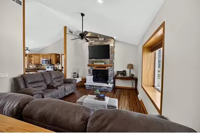 126 Albert Circle, Belleville, WI 53508 - Photo 5